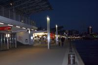 St. Pauli Landungsbrücken bei Nacht