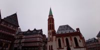 Tag 10 Blick auf die Nikolaikirche am Römer in Frankfurt am Main 