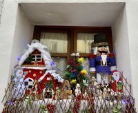 Tag 4 - Weihnachtlich geschmücktes Fenster in Passau 