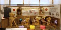 Tag 9 Blick auf ein Teddyklassenzimmer im Schulmuseum Lohr am Main 