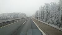 fahrt durch den Schnee zum Winzer