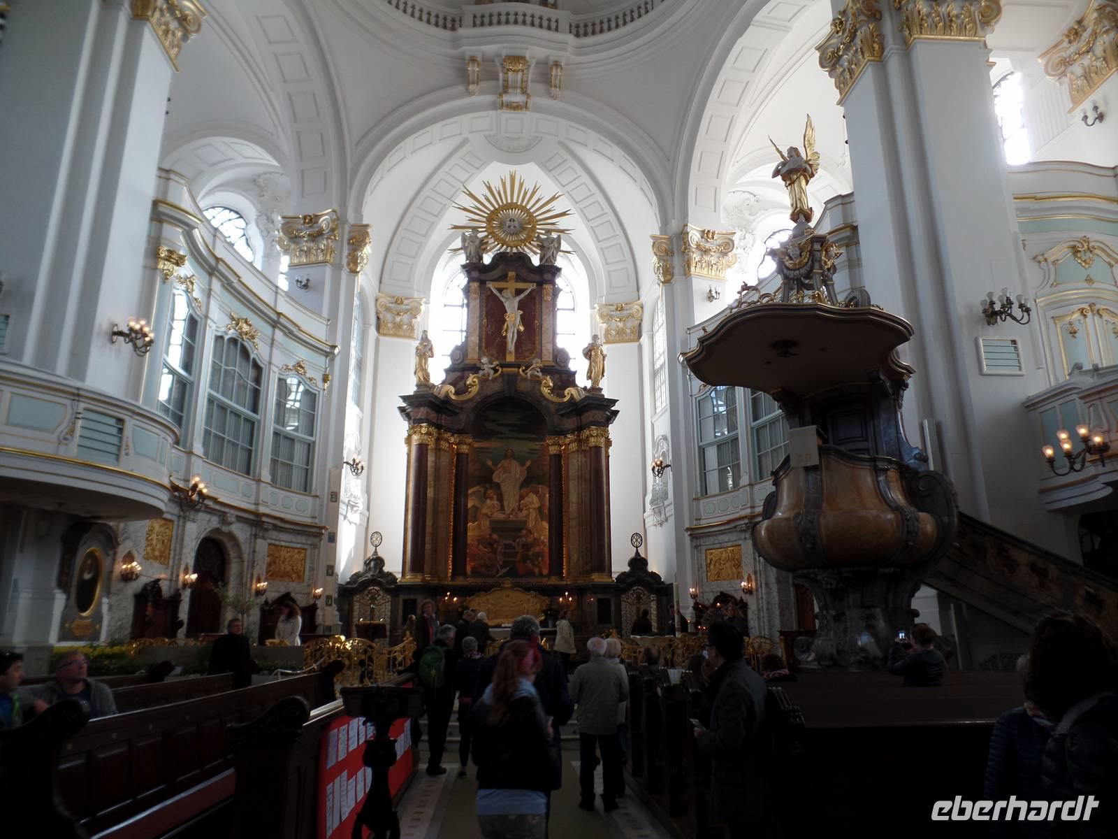 in der Kirche