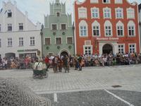 jetzt beginnt der Hochzeitszug