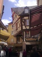 windschiefes Haus