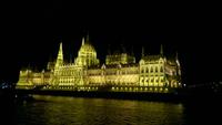 Budapest bei Nacht - Parlament