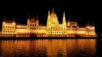 Parlament Budapest bei Nacht