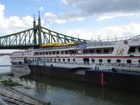 119 MS Rossini an Freiheitsbrücke