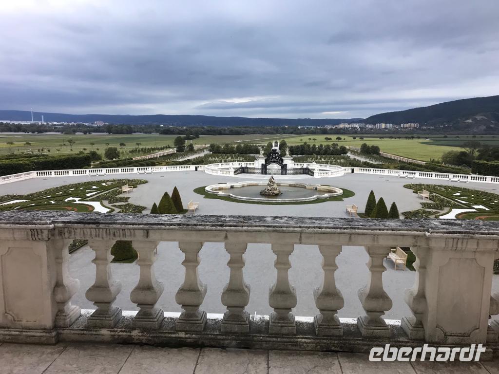 Schloss Hof - Garten mit Blick in die Slowakei