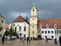 Die Jesuiten Kirche am Hauptplatz von Bratislava 