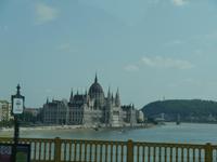 Blick auf Parlament in Budapest
