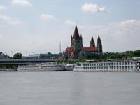 Schiffsanleger an der Reichsbrücke
