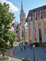 Blick zur Matthiaskirche