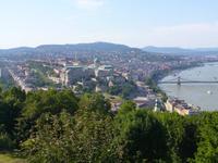 Blick vom Gellertberg auf den Stadtteil Buda