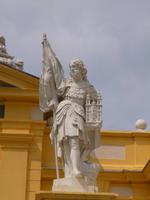 Statue auf dem Eingangsportal zum Stift Melk