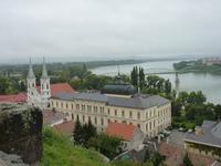 Blick von der Terasse auf die Grenzbrücke SK