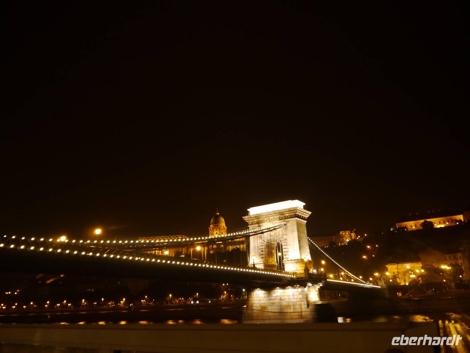 Kettenbrücke zur Lichterfahrt