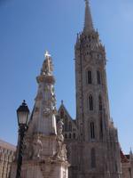 Blick auf die Matthiaskirche in Budapest