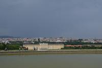 Blick von der Gloriette auf Schloss Schönbrunn