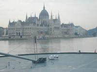 Schiffseinfahrt in das wunderschöne Budapest