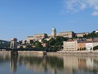 Einfahrt in Budapest - Blick zum Schloss