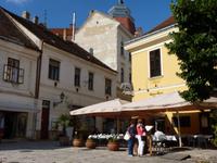 Pécs (deutsch Fünfkirchen)- Hotel zum Elefanten