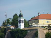 Novi Sad- verrückte Uhr