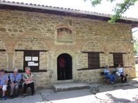 Christi- Geburts- Kirche mit über 3000 Einzeldarstellungen an den Wänden im Inneren