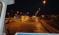 Nächtliche Schleusenfahrt.jpg