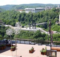 Veliko Tarnovo 07 Vier Zarendenkmal.JPG