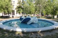 Drobeta-Turnu Severin Brunnen.JPG