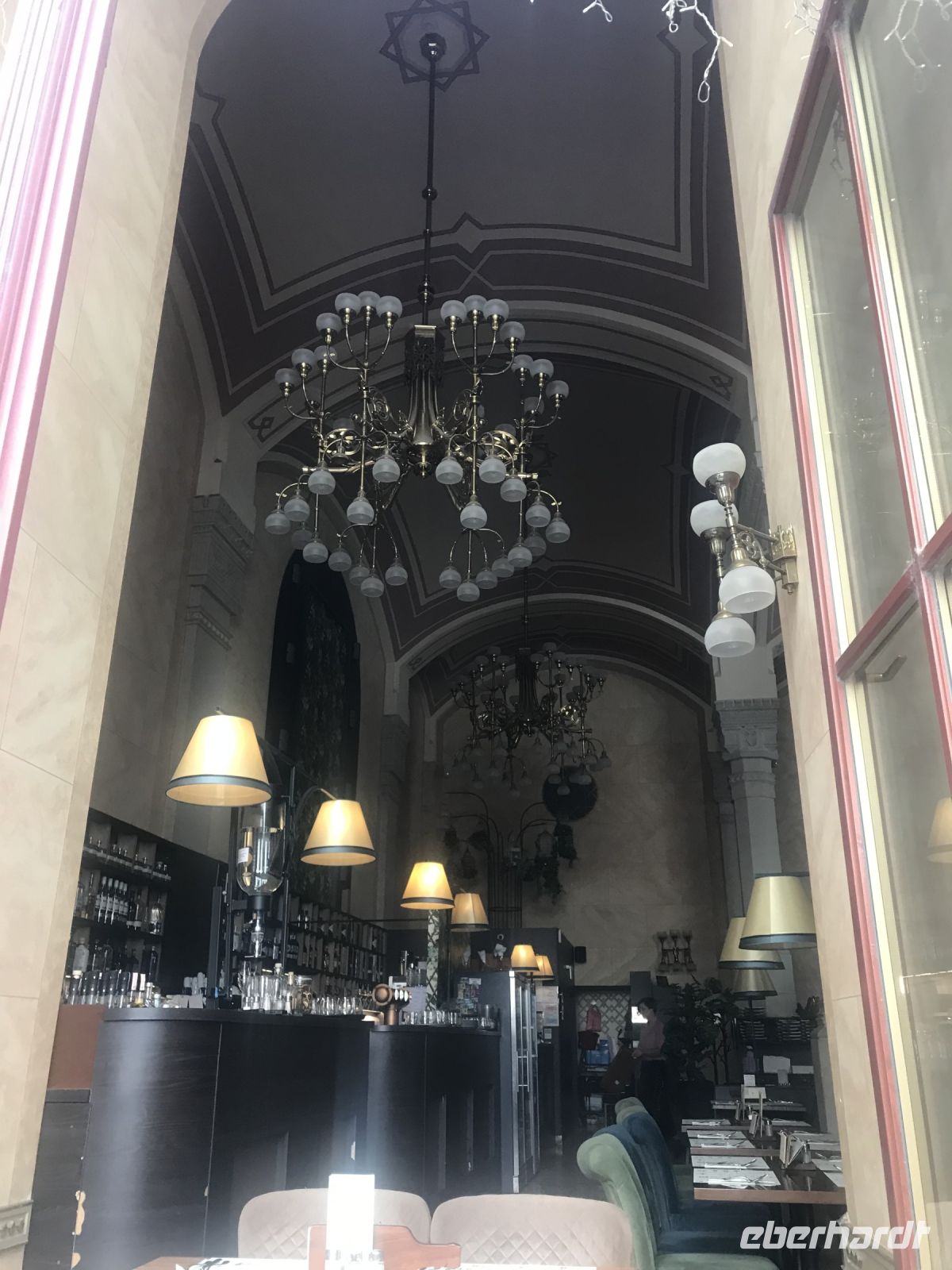 10.5.24 Budapest - Blick ins Innenleben eines Kaffees 