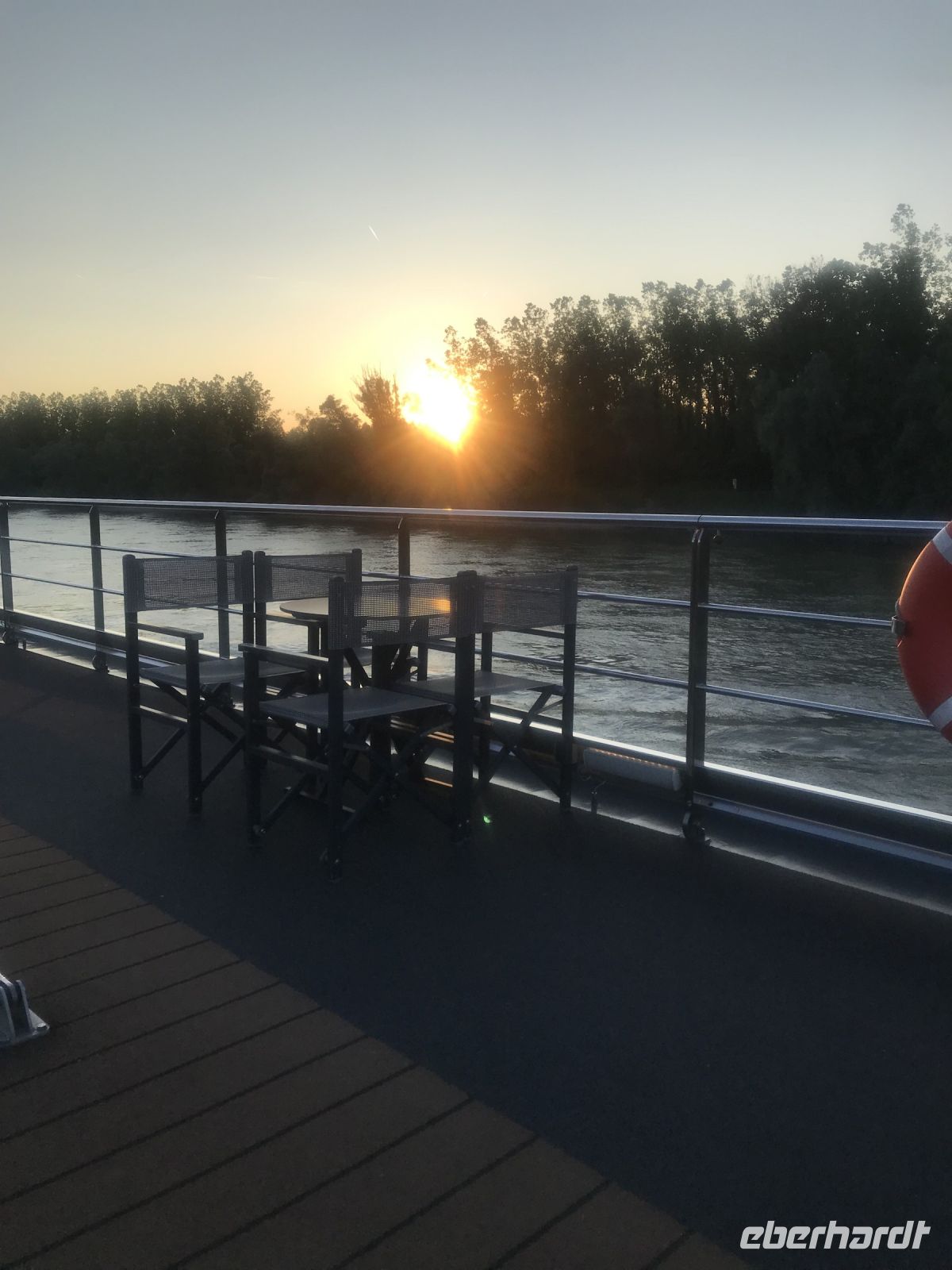 Sonntag 12.5.24  letzte Sonnenuntergang auf der Donau 20:00 Uhr