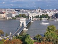 2024 Donaukreuzfahrt: Budapest - Blick von der Fischerbastei auf die Kettenbrücke