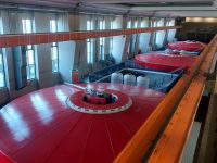 2024 Donaukreuzfahrt:  Ybbs - Wasserkraftwerk, Maschinenhalle