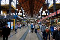 Im Inneren der Markthalle