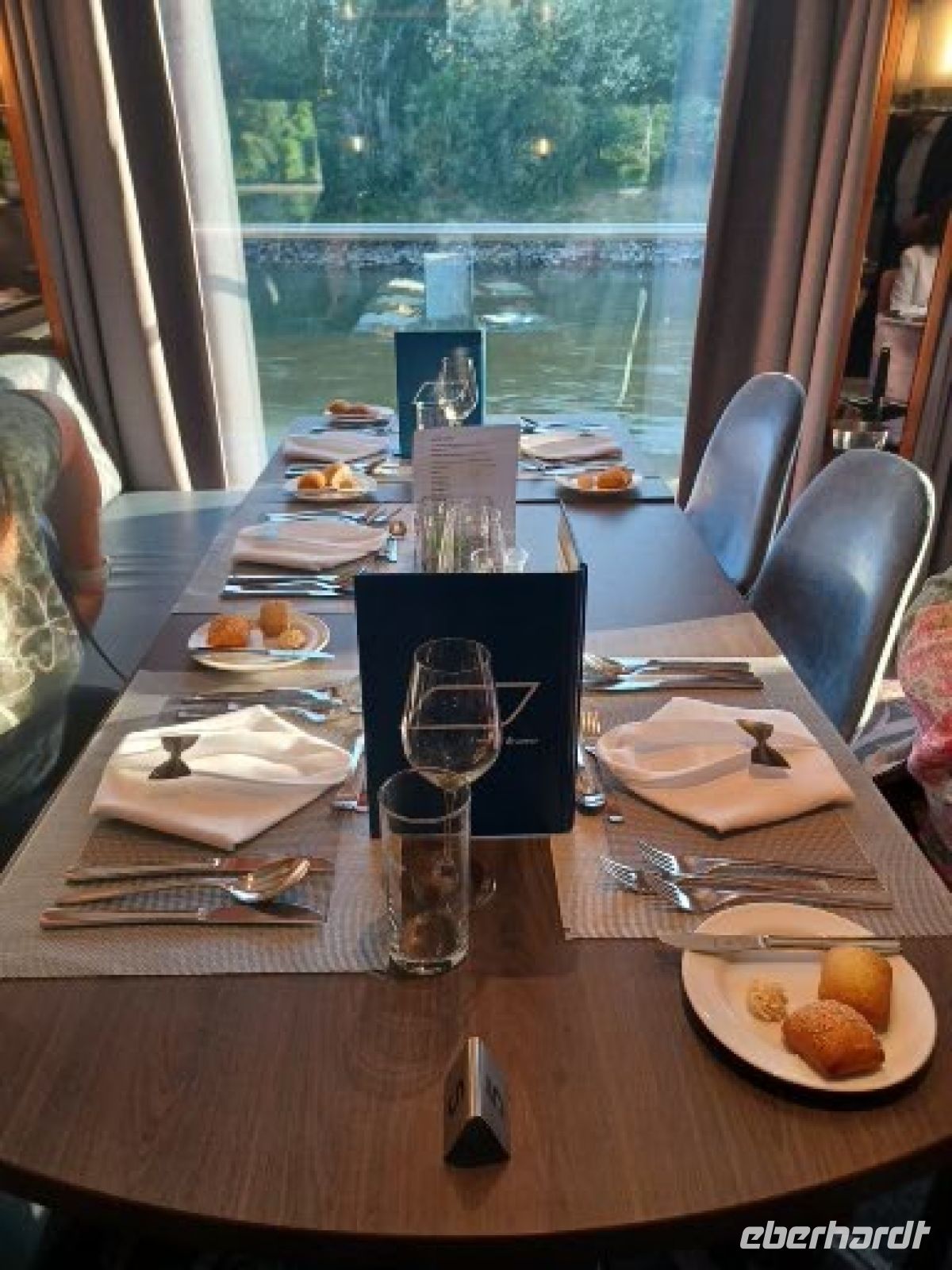 der eingedeckte Tisch