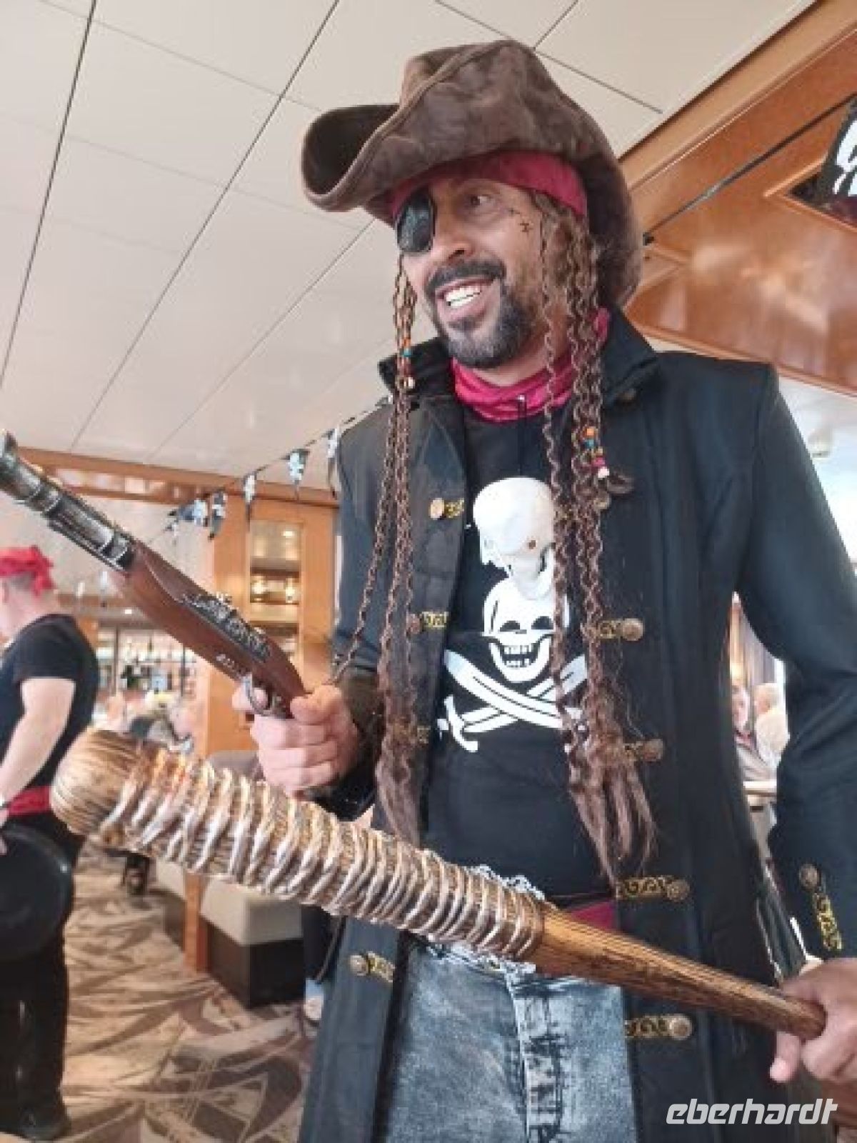 die Piraten stürmen das Restaurant