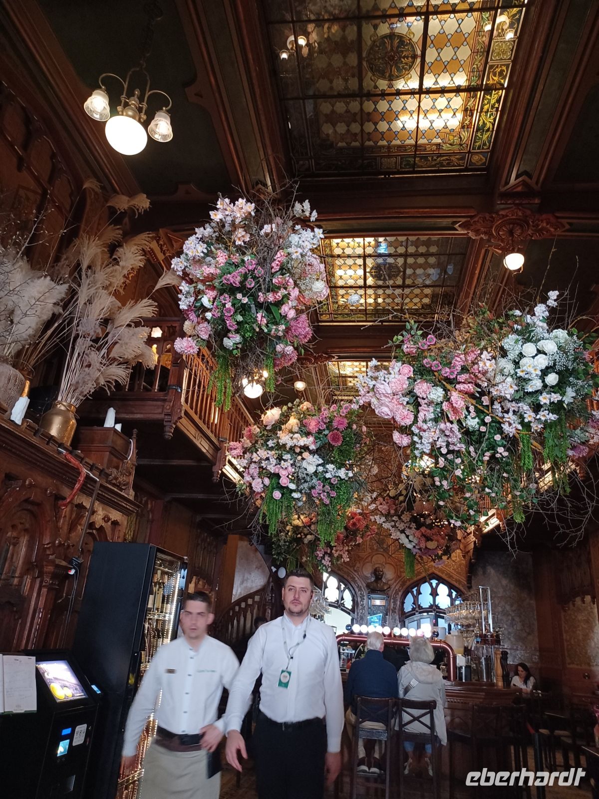 Innenansicht des Restaurants im Jugendstil