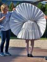 Zählung der Unterröcke - es sind 4