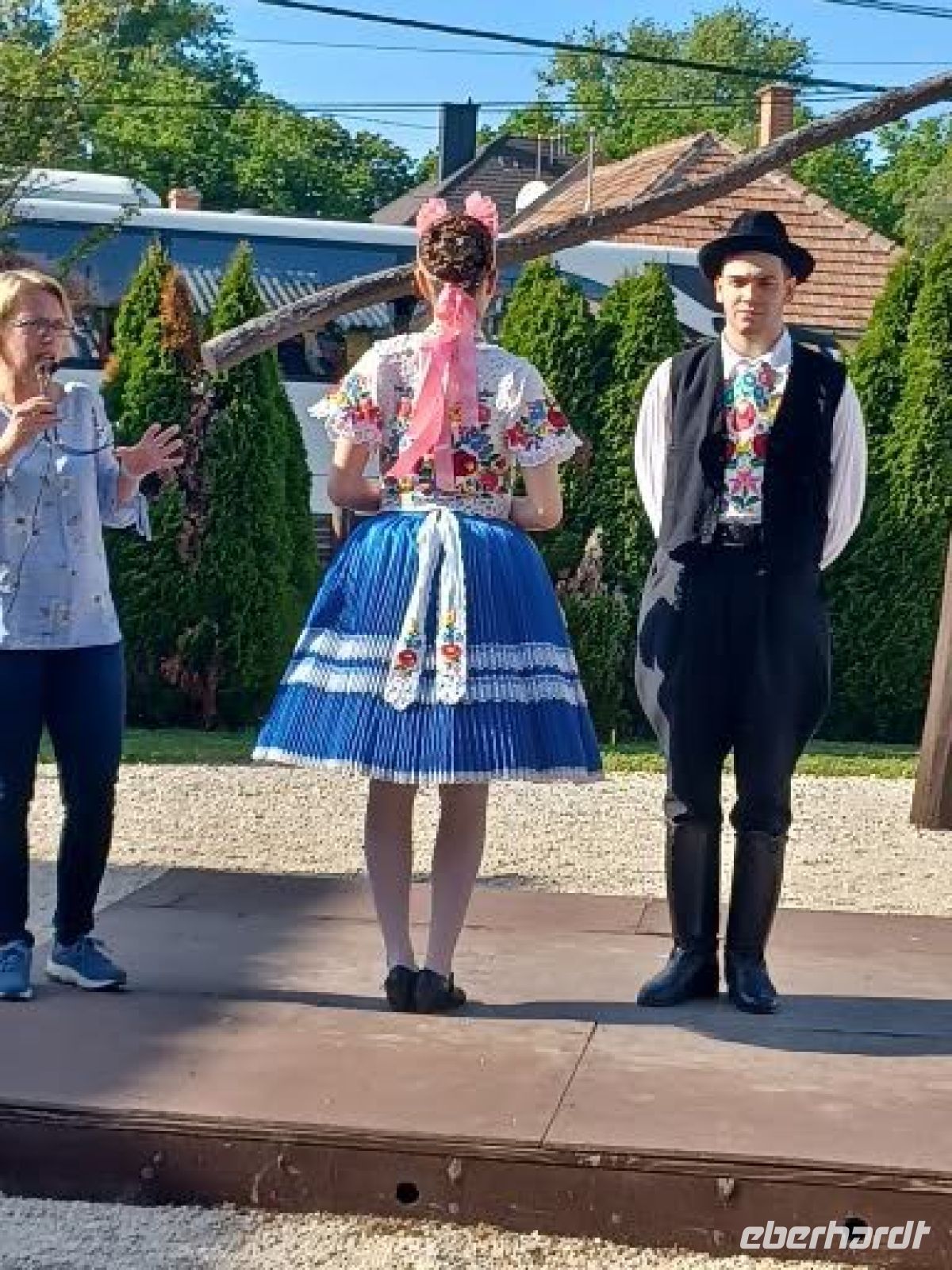 wie stellt sich der Rock auf?