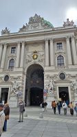 Eingang zur Hofburg &ndash; &copy; Andreas Kunzmann (Eberhardt TRAVEL)