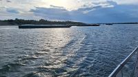 Niedrigwasser, überall liegengebliebene Frachter &ndash; &copy; Andreas Kunzmann (Eberhardt TRAVEL)