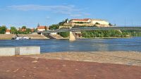 Die Festung aus der anderen Donauseite &ndash; &copy; Andreas Kunzmann (Eberhardt TRAVEL)