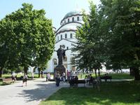 Belgrad: vor der Kathedrale des Heiligen Sawa 