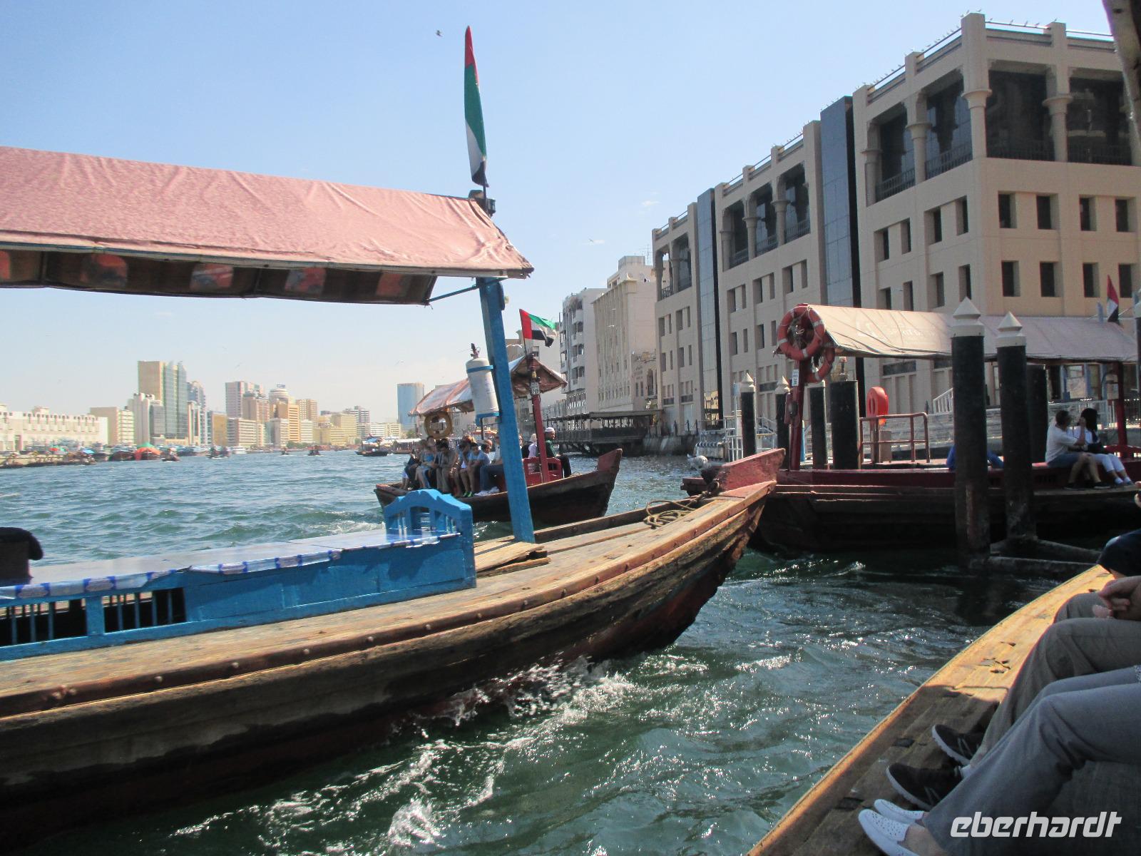 Übersetzen mit einer Dhau