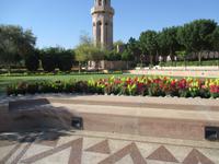 Außenanlage der Moschee in Muscat