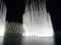 073 Dubai - Dubai Mall und Burj Khalifa bei Nacht