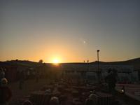 Sonnenuntergang im Wüstencamp