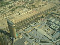 Dubai (Ausblick von der Plattform in der 124. Etage des Burj Khalifa)