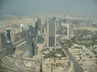 Dubai (Ausblick von der Plattform in der 124. Etage des Burj Khalifa)